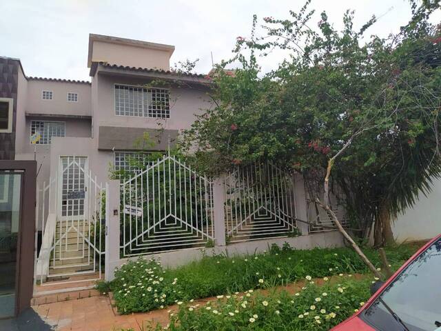 #8 - Casa para Venda em Goiânia - GO