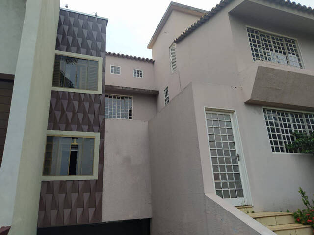 Casa para Venda em Goiânia - 5