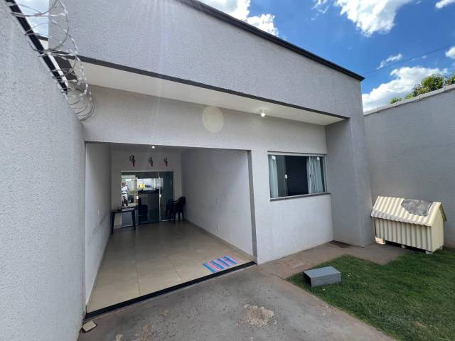 #11 - Casa para Venda em Goiânia - GO - 2