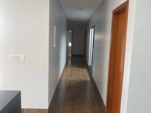 Casa para Venda em Goiânia - 4