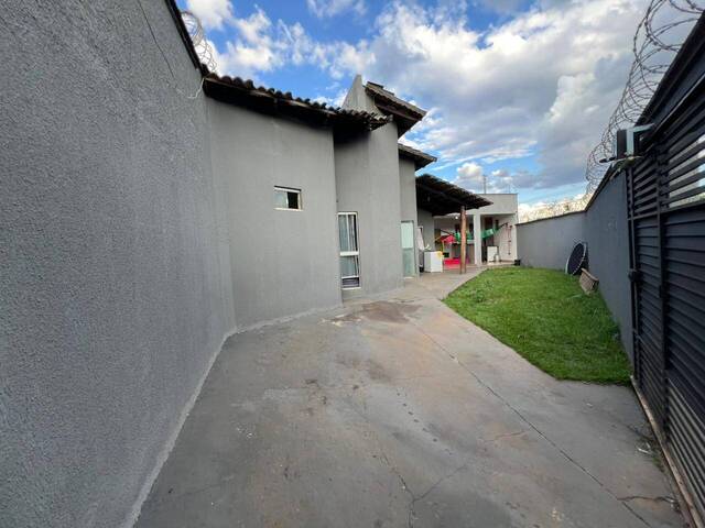 #18 - Casa para Venda em Goiânia - GO - 1